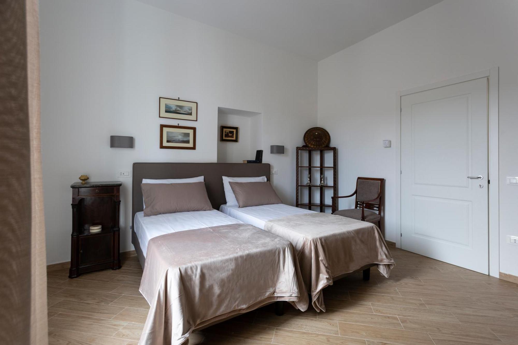 Residenza 33 Hotel Naples Exterior photo