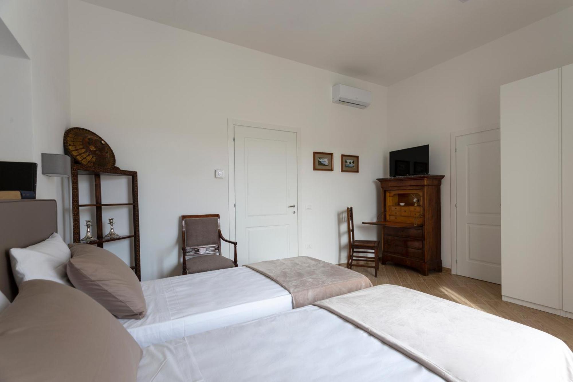 Residenza 33 Hotel Naples Exterior photo